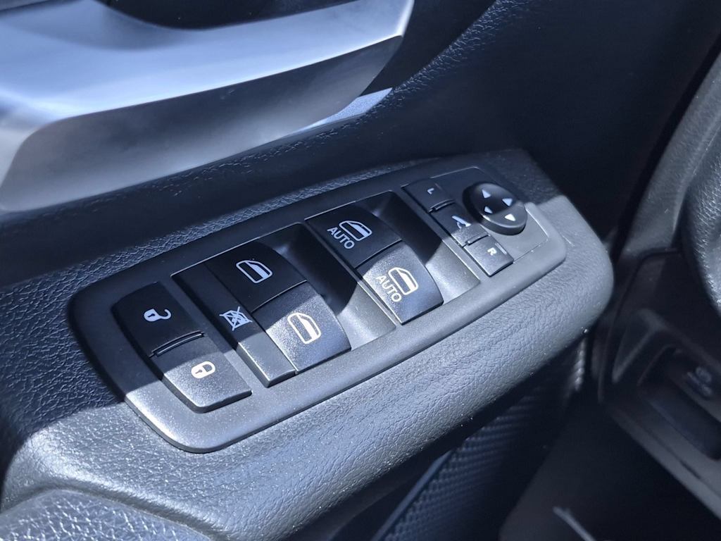 Thumbnail: 2021 RAM 1500 - 31