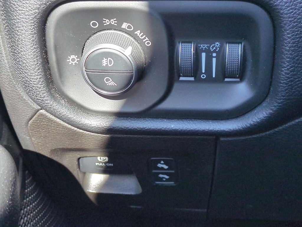 Thumbnail: 2019 RAM 1500 - 31