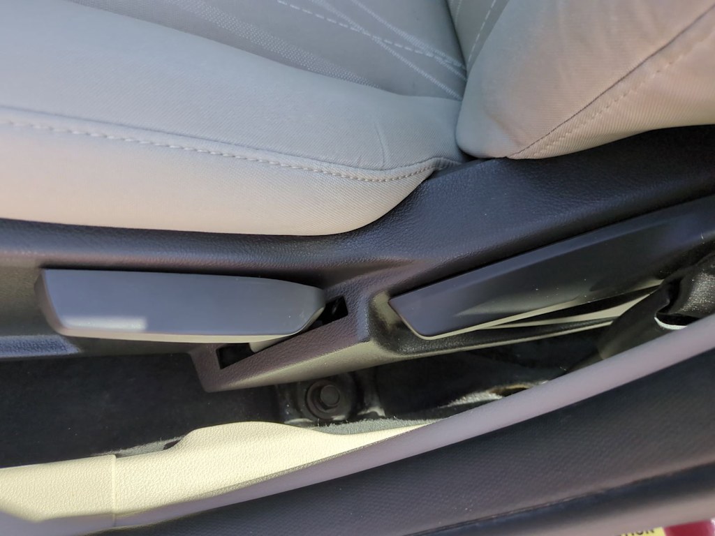 Thumbnail: 2016 Ford Focus - 25