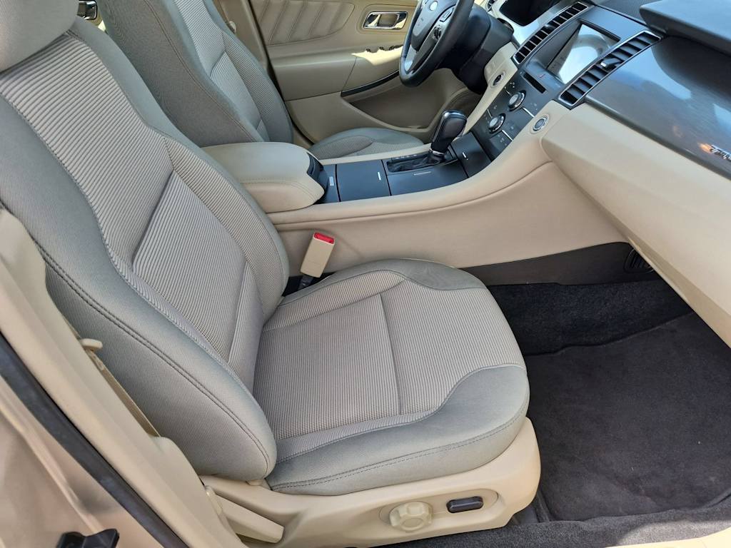 Thumbnail: 2017 Ford Taurus - 11