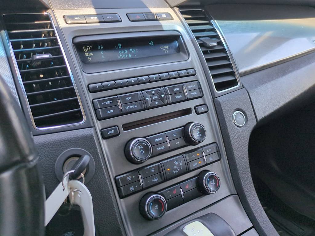 Thumbnail: 2011 Ford Taurus - 15