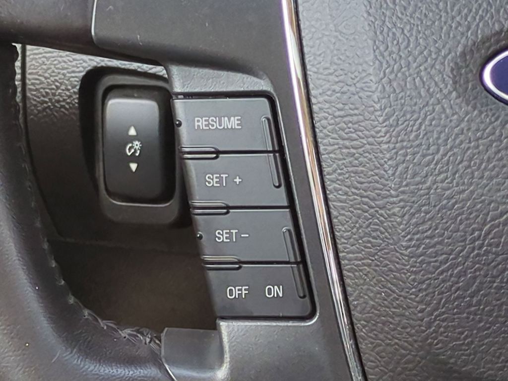 Thumbnail: 2011 Ford Taurus - 30