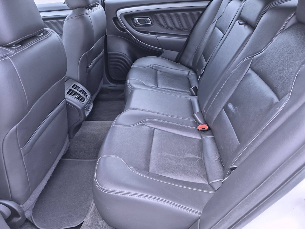 Thumbnail: 2015 Ford Taurus - 27