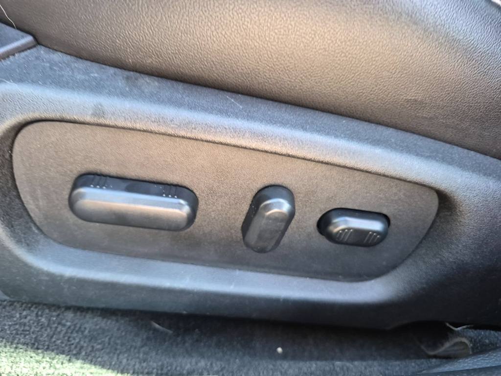 Thumbnail: 2015 Ford Taurus - 26
