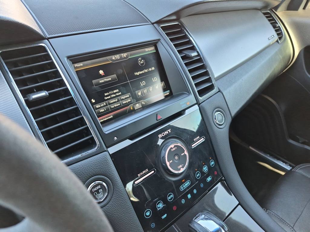 Thumbnail: 2015 Ford Taurus - 14