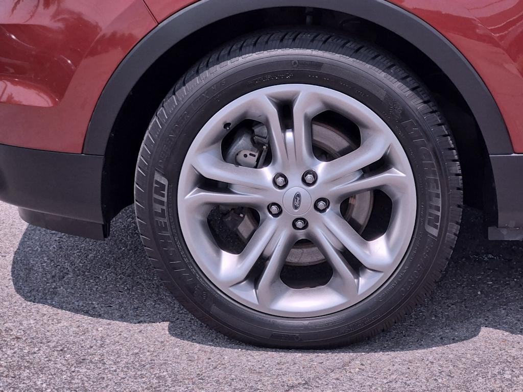 Thumbnail: 2015 Ford Explorer - 7