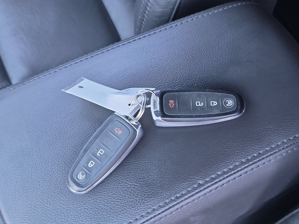 Thumbnail: 2015 Ford Explorer - 16