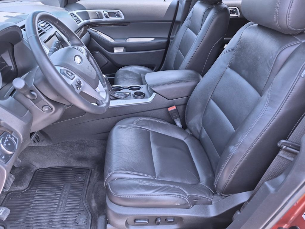 Thumbnail: 2015 Ford Explorer - 9
