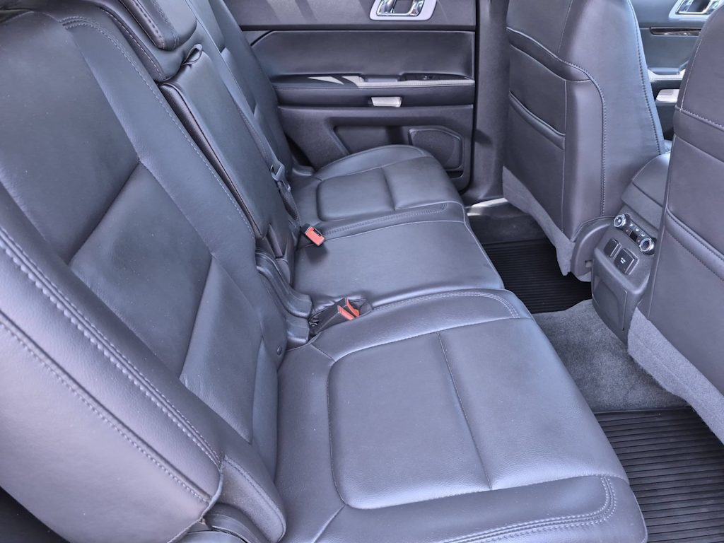 Thumbnail: 2015 Ford Explorer - 27