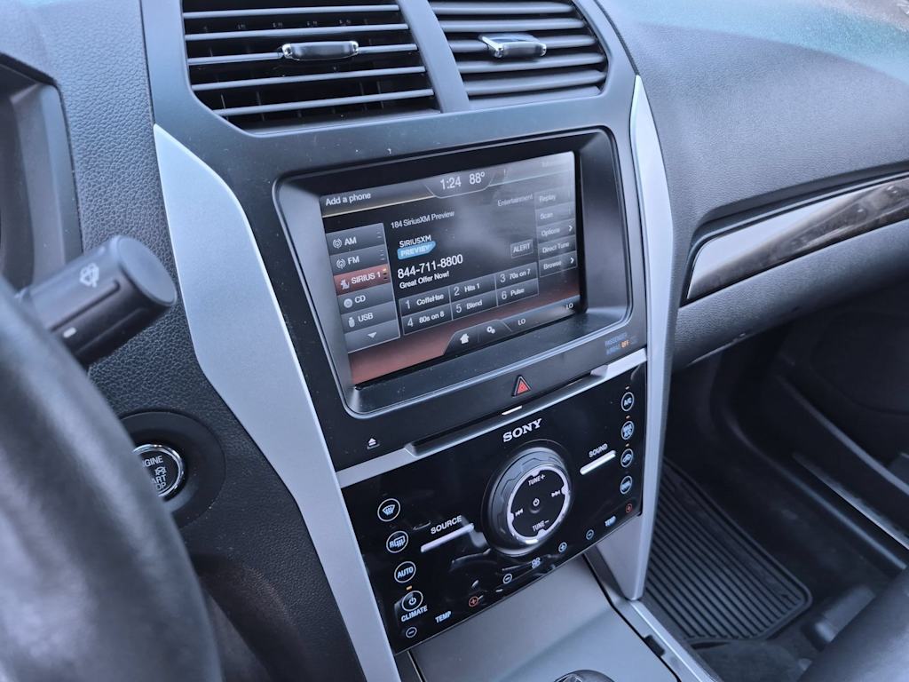 Thumbnail: 2015 Ford Explorer - 31