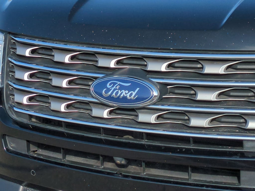 Thumbnail: 2016 Ford Explorer - 24