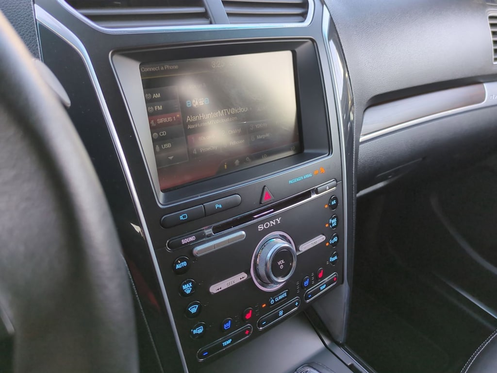 Thumbnail: 2016 Ford Explorer - 14