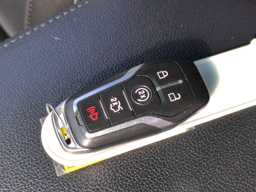 Thumbnail: 2016 Ford Explorer - 17