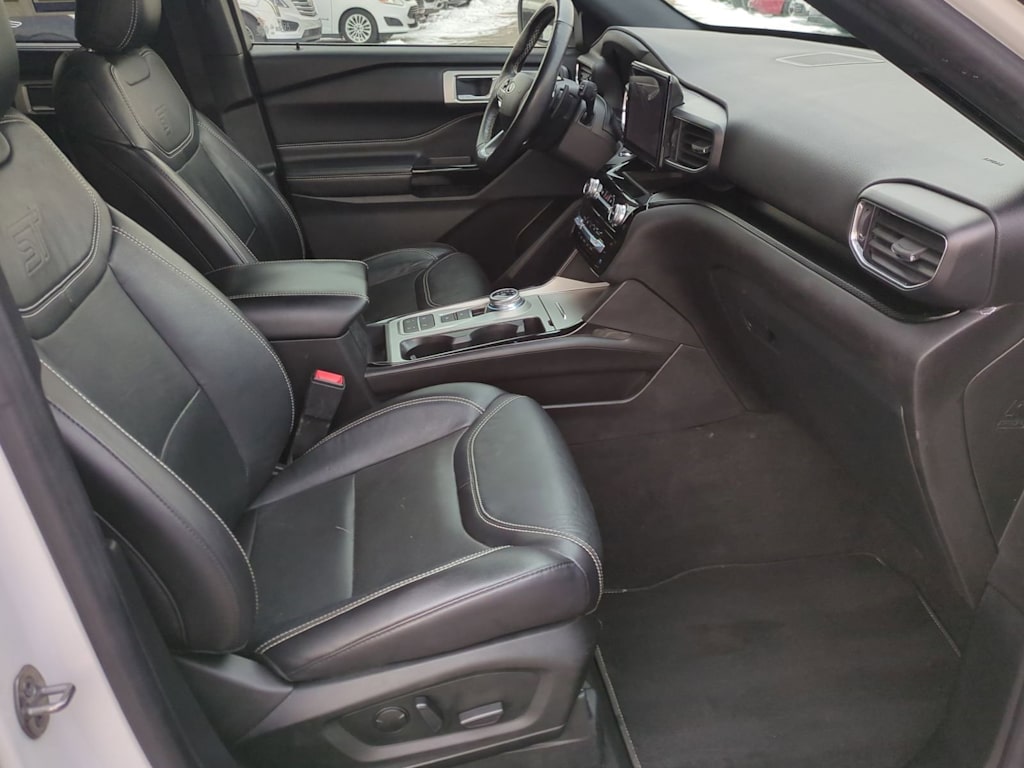 Thumbnail: 2022 Ford Explorer - 11