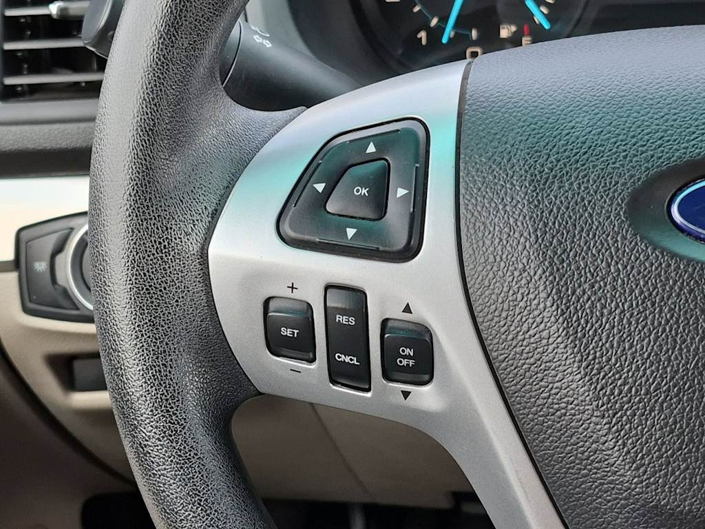 Thumbnail: 2015 Ford Explorer - 28