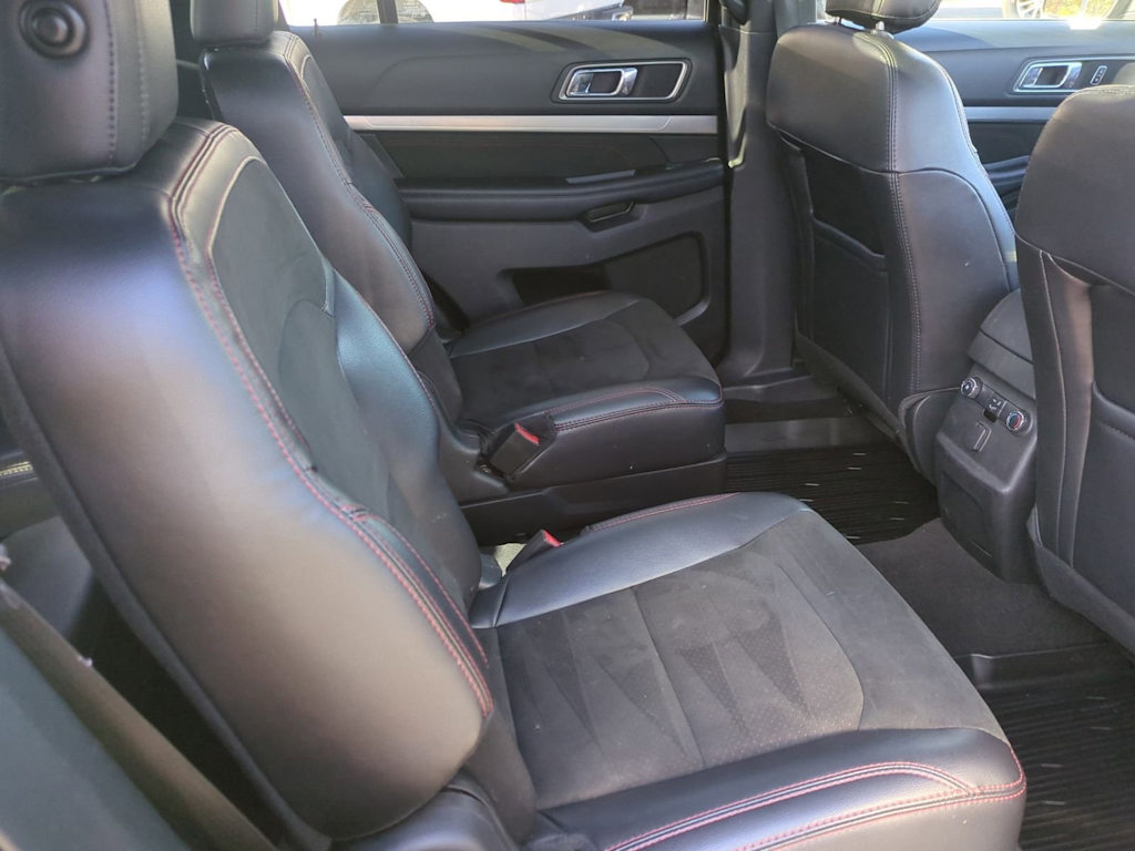 Thumbnail: 2018 Ford Explorer - 28