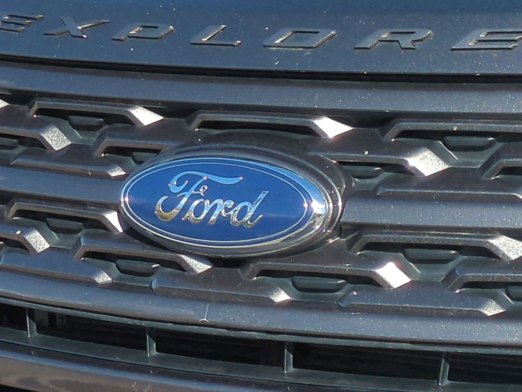 Thumbnail: 2018 Ford Explorer - 7