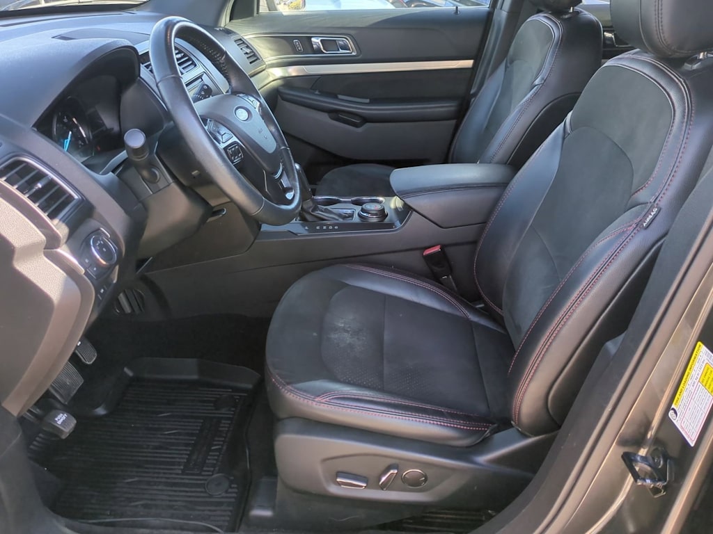 Thumbnail: 2018 Ford Explorer - 10