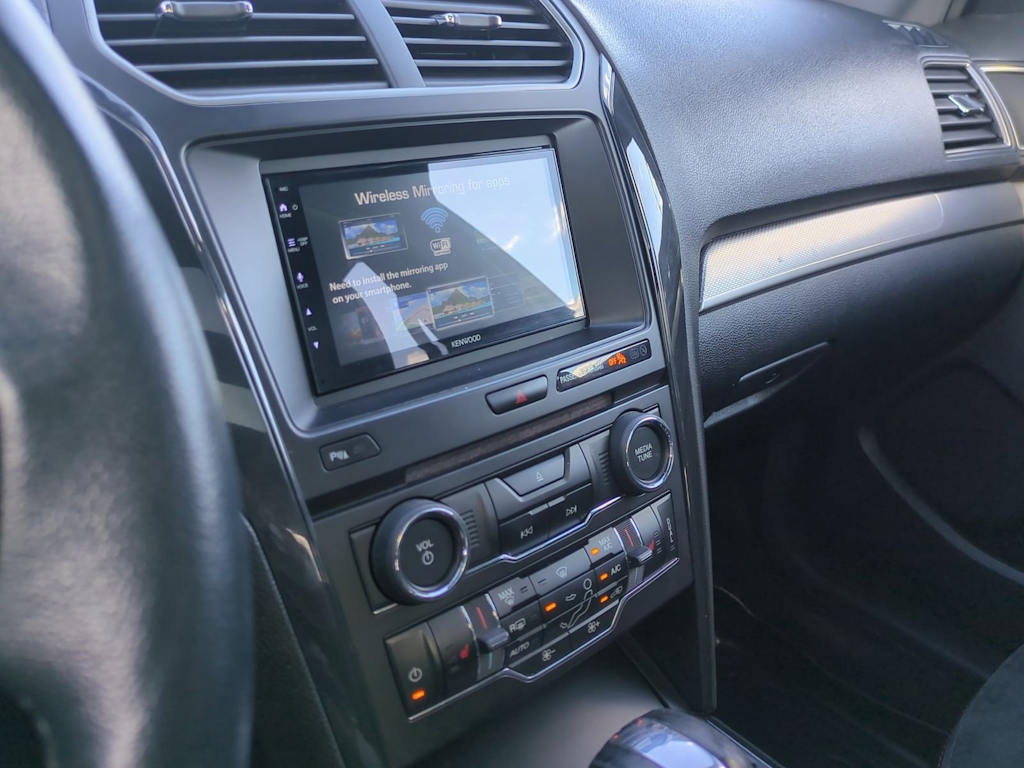 Thumbnail: 2018 Ford Explorer - 14