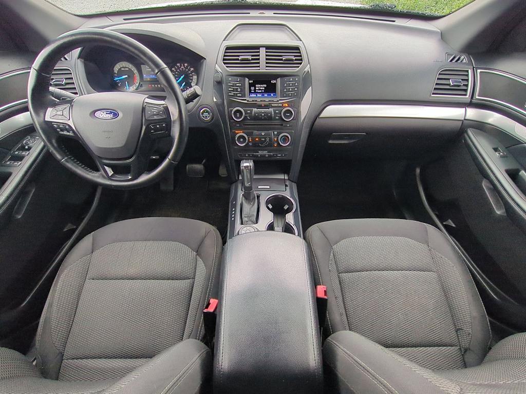 Thumbnail: 2017 Ford Explorer - 9