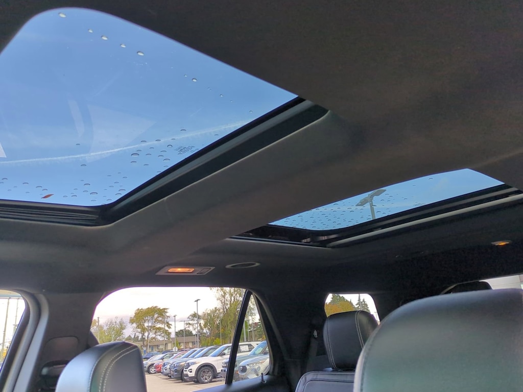 Thumbnail: 2017 Ford Explorer - 25