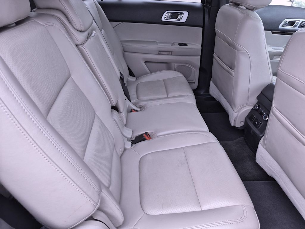 Thumbnail: 2015 Ford Explorer - 27