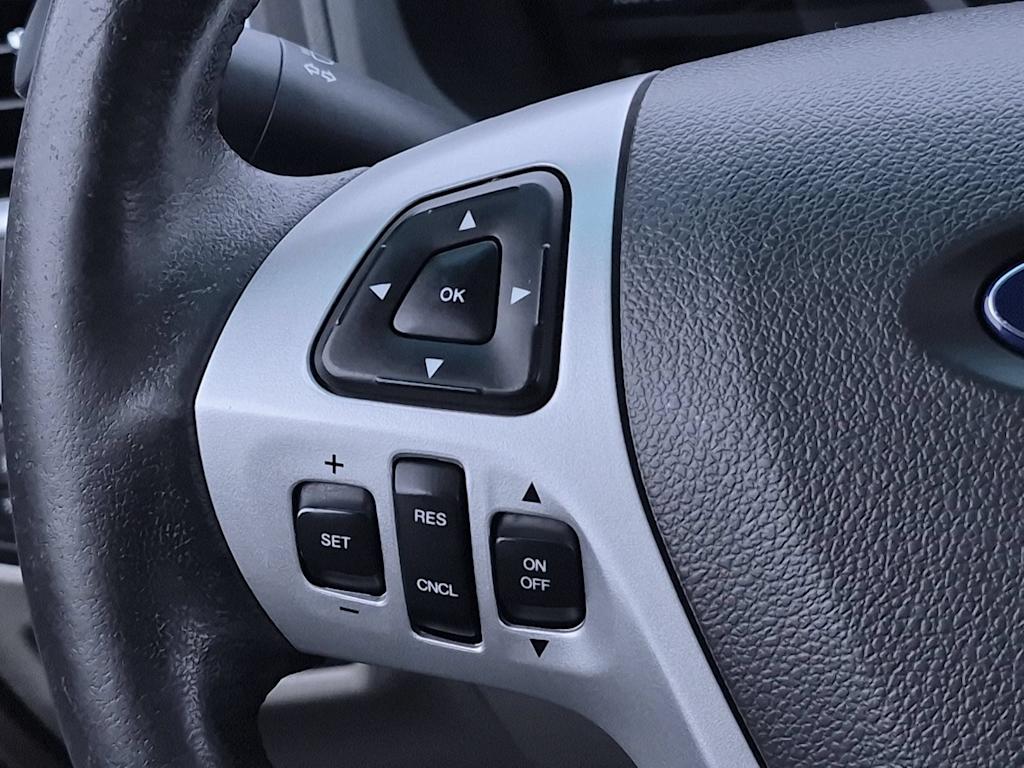 Thumbnail: 2015 Ford Explorer - 30