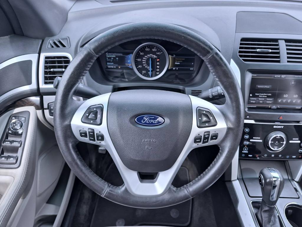 Thumbnail: 2015 Ford Explorer - 12