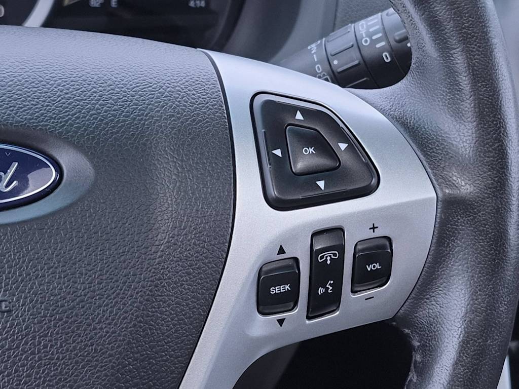 Thumbnail: 2015 Ford Explorer - 31