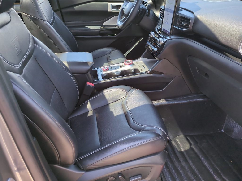 Thumbnail: 2023 Ford Explorer - 11