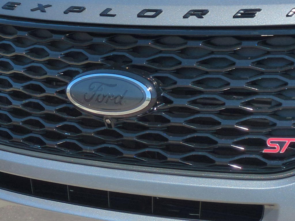Thumbnail: 2023 Ford Explorer - 7