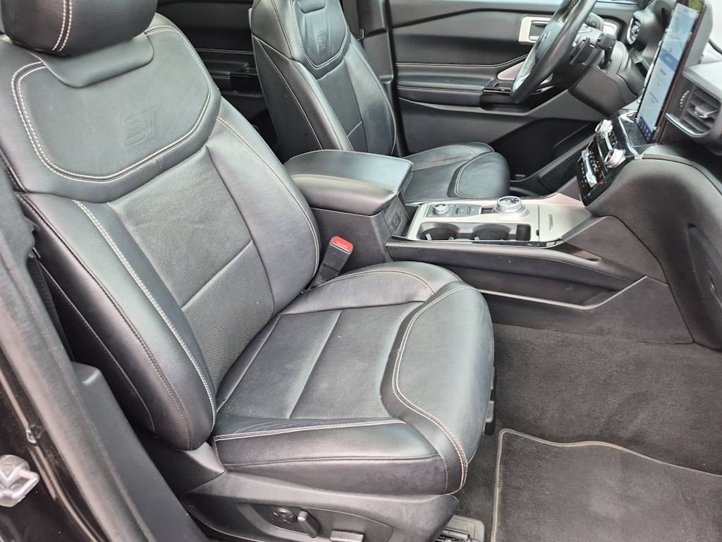 Thumbnail: 2021 Ford Explorer - 28