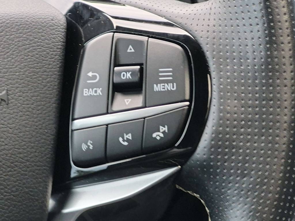 Thumbnail: 2021 Ford Explorer - 30