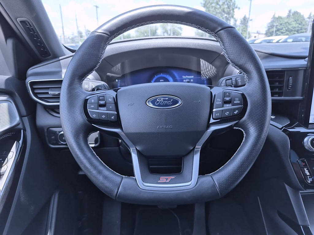 Thumbnail: 2022 Ford Explorer - 13