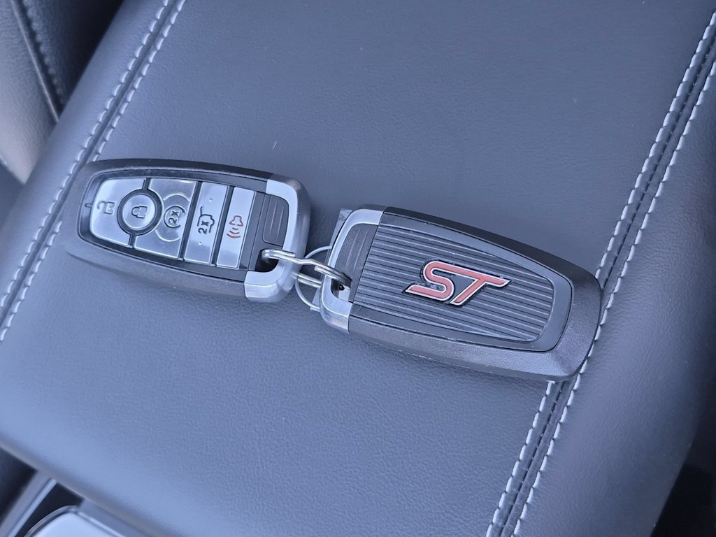 Thumbnail: 2022 Ford Explorer - 37
