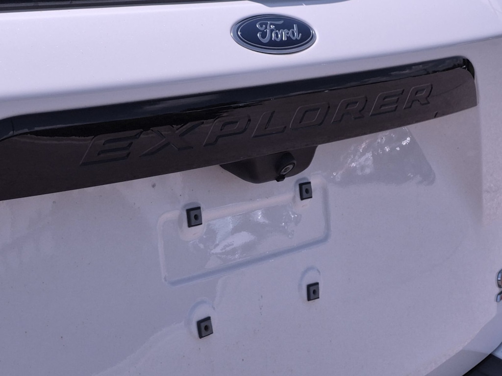 Thumbnail: 2022 Ford Explorer - 20