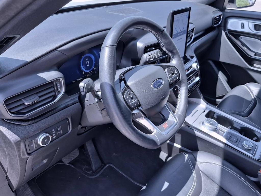 Thumbnail: 2022 Ford Explorer - 2