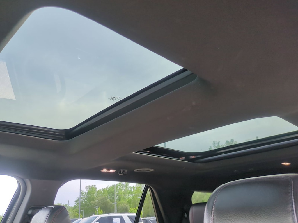 Thumbnail: 2018 Ford Explorer - 27