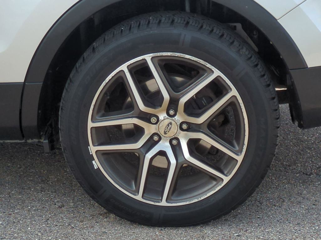 Thumbnail: 2018 Ford Explorer - 8