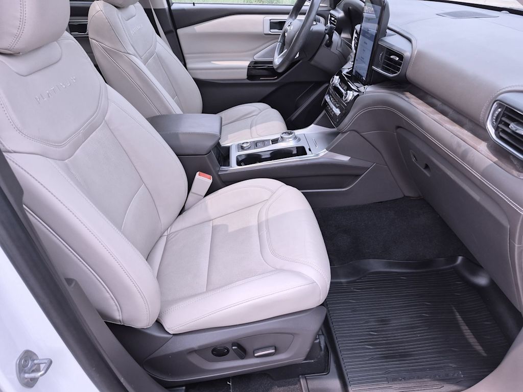 Thumbnail: 2023 Ford Explorer - 28