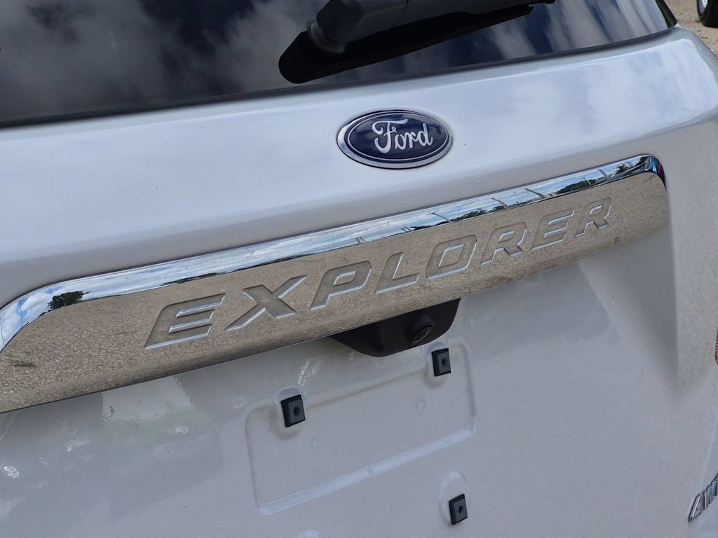 Thumbnail: 2024 Ford Explorer - 25