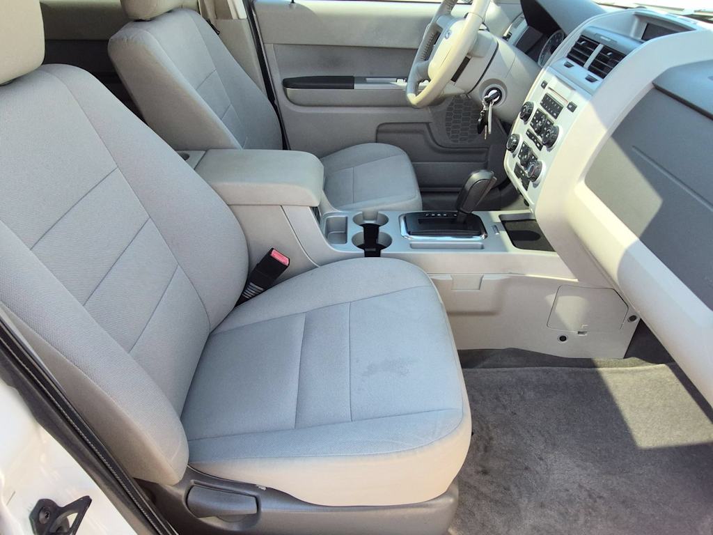 Thumbnail: 2011 Ford Escape - 11