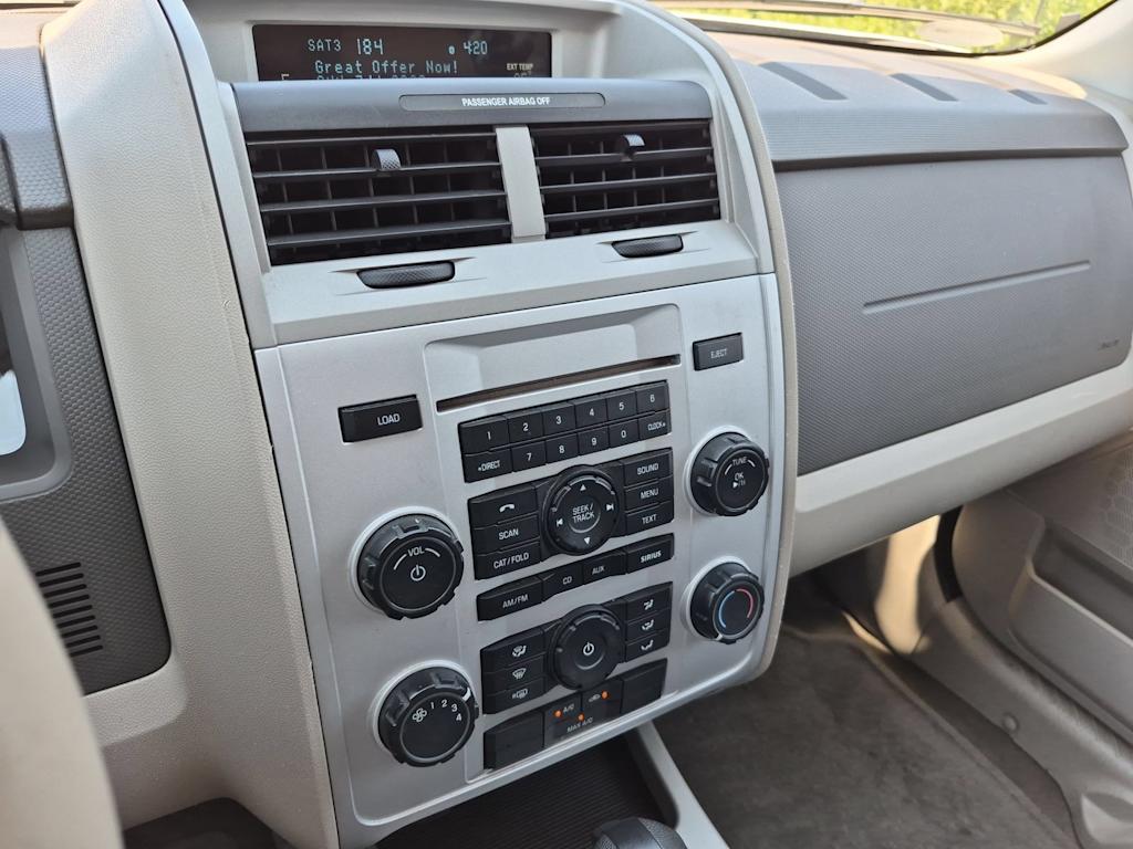 Thumbnail: 2011 Ford Escape - 14