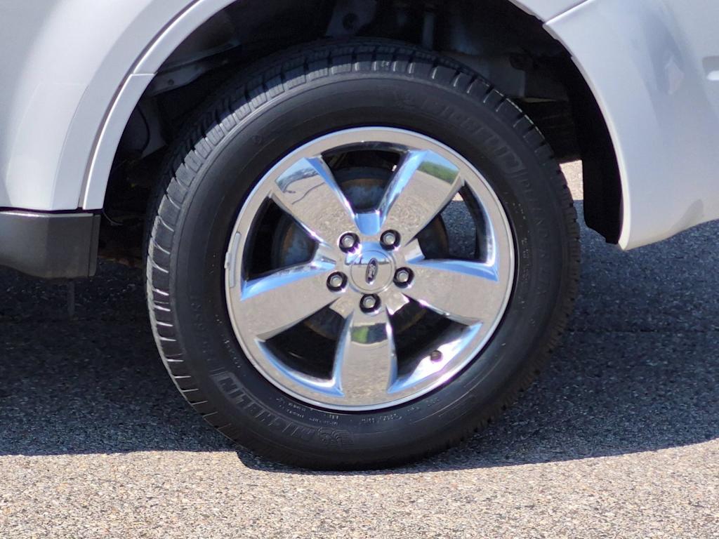 Thumbnail: 2011 Ford Escape - 8
