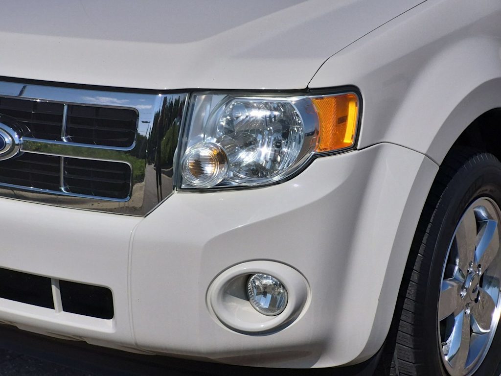 Thumbnail: 2011 Ford Escape - 24
