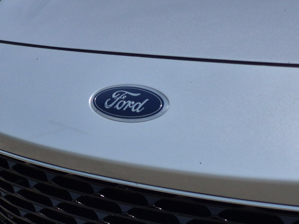 Thumbnail: 2020 Ford Escape - 7