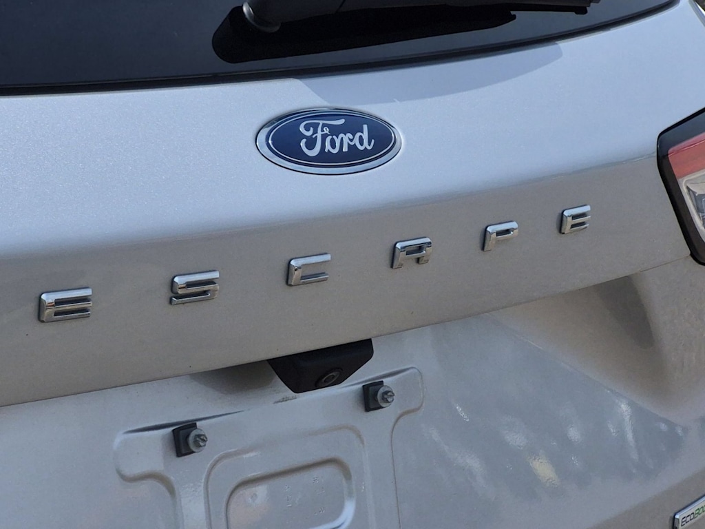 Thumbnail: 2020 Ford Escape - 23