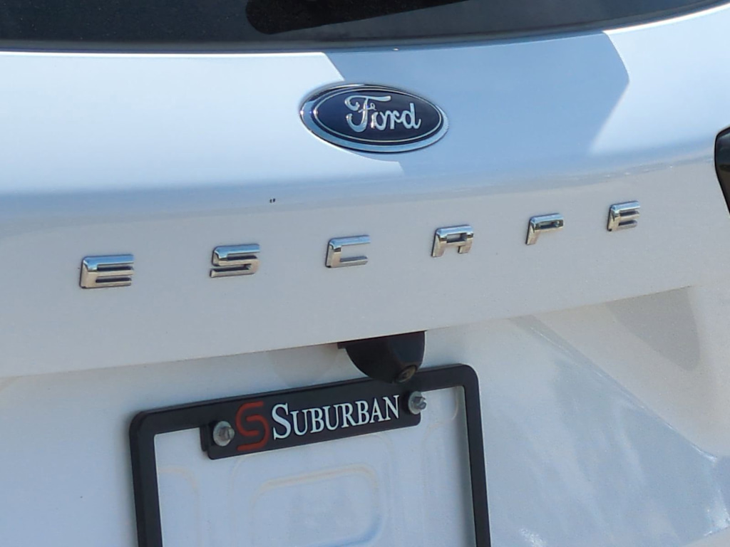 Thumbnail: 2023 Ford Escape - 7