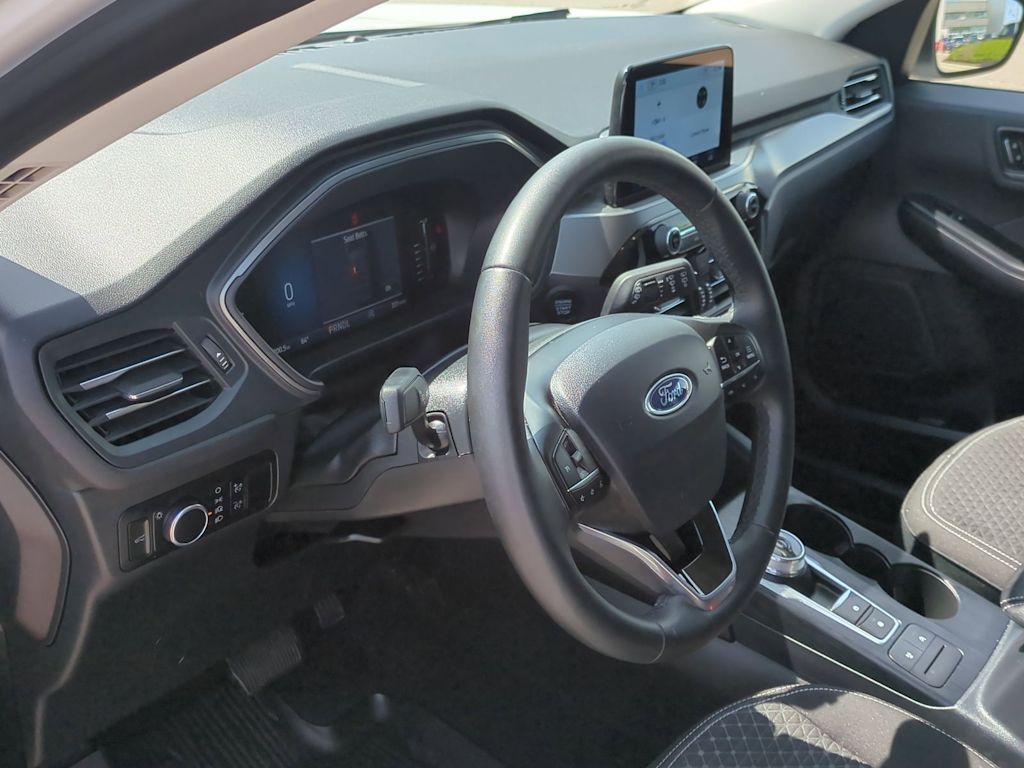 Thumbnail: 2023 Ford Escape - 2