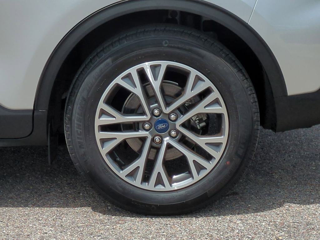 Thumbnail: 2020 Ford Escape - 8